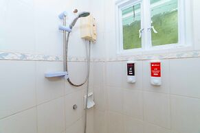 RedDoorz near Walking Street Angeles City