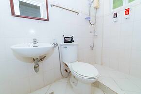 RedDoorz near Walking Street Angeles City