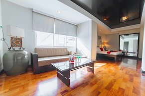 RedDoorz Plus near Naia Expressway