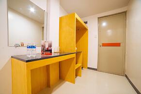 RedDoorz Plus near San Pedro Cathedral