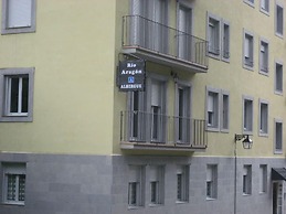 Albergue Río Aragón - Hostel