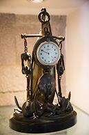 Important Group Villa Dream