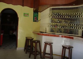 Ganjoni wananchi Hotel