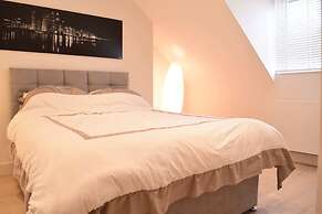 Stylish 2 Bed Apartment in West Hampstead