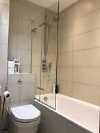 Stylish 2 Bed Apartment in West Hampstead