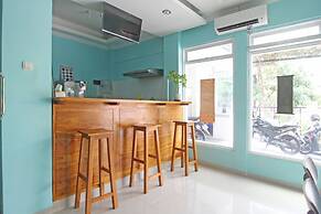 RedDoorz near Solo Balapan Station