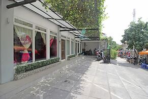 RedDoorz near Solo Balapan Station