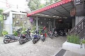 RedDoorz near Terminal Condong Catur