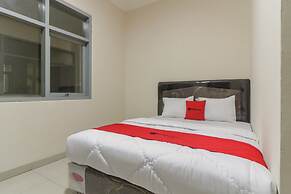 RedDoorz Plus near RS PMI Bogor
