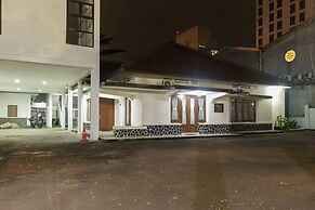 RedDoorz Plus near RS PMI Bogor