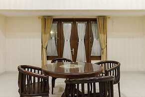 RedDoorz Plus near RS PMI Bogor