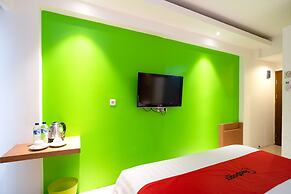 RedDoorz Apartment @ Bogor Valley