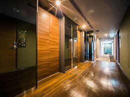 Super Hotel Premier Osaka Honmachi