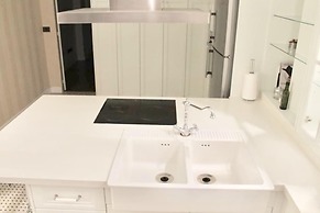 Luxury Apartment Santa Barbara Castle