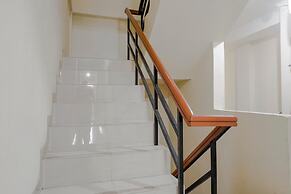 RedDoorz @ Jalan Biak Roxy Jakarta