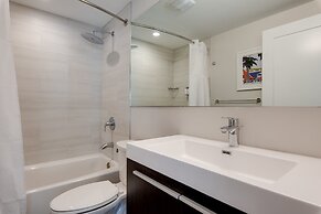 Escape Resort & Marina