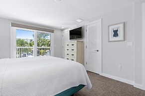 Escape Resort & Marina