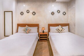 C'Lavie Hotel - Saigon Airport Hotel