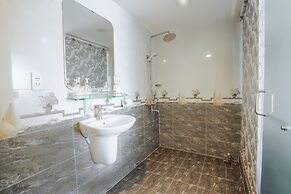 C'Lavie Hotel - Saigon Airport Hotel