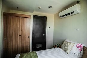 Luxury Condo 904 at The Padgett Place