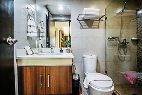 Luxury Condo 904 at The Padgett Place