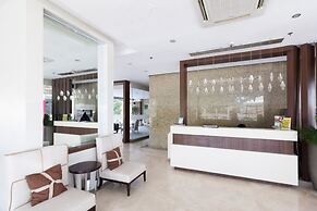 Luxury Condo 904 at The Padgett Place