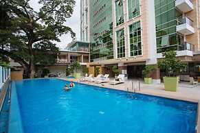 Luxury Condo 904 at The Padgett Place