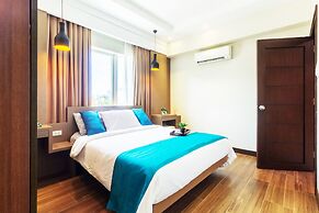 Luxury Condo 904 at The Padgett Place