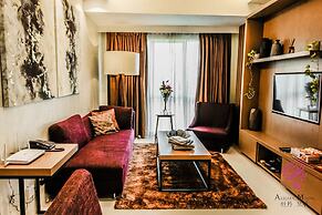 Luxury Condo 904 at The Padgett Place