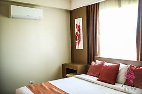 Luxury Condo 904 at The Padgett Place