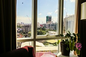 Luxury Condo 904 at The Padgett Place