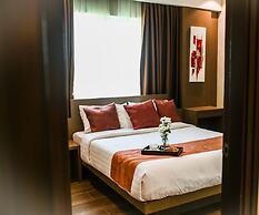 Luxury Condo 904 at The Padgett Place