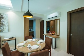 Luxury Condo 904 at The Padgett Place