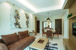 Luxury Condo 904 at The Padgett Place