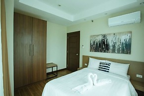 Luxury Condo 904 at The Padgett Place