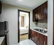 Luxury Condo 904 at The Padgett Place