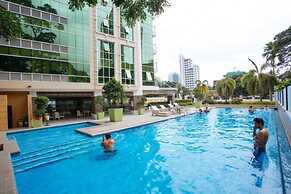 Luxury Condo 904 at The Padgett Place