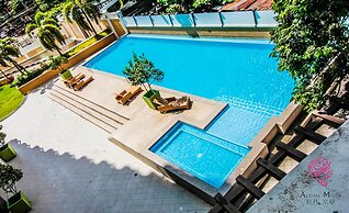 Luxury Condo 904 at The Padgett Place