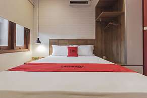 RedDoorz Plus @ CBD Bintaro