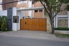 RedDoorz Plus @ CBD Bintaro