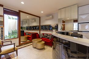 RedDoorz Plus @ CBD Bintaro