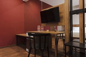 RedDoorz Plus @ CBD Bintaro