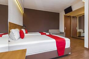 RedDoorz Plus @ CBD Bintaro