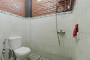 RedDoorz Plus @ Ampera Raya