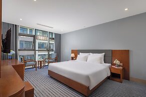 Sana Danang Beach Hotel