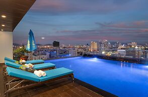 Sana Danang Beach Hotel