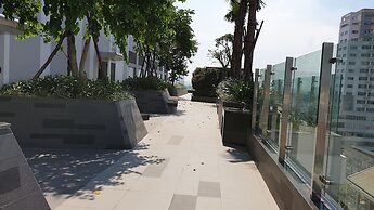 Stay In Vietnam River Gate