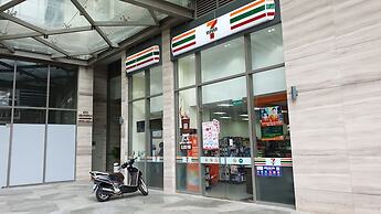 Stay In Vietnam River Gate