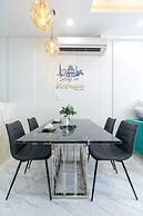 Stay In Vietnam River Gate