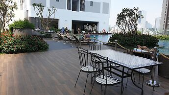 Stay In Vietnam River Gate